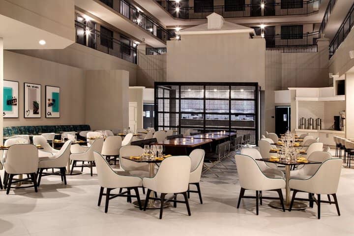 Dining 39 of 78