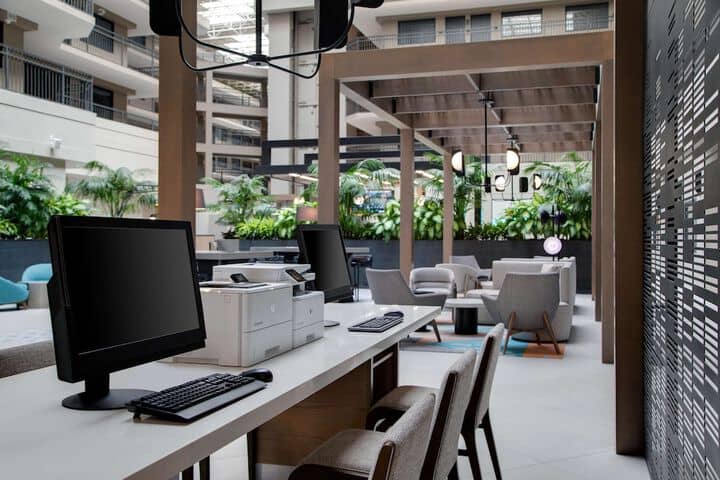 Business Center 60 of 78